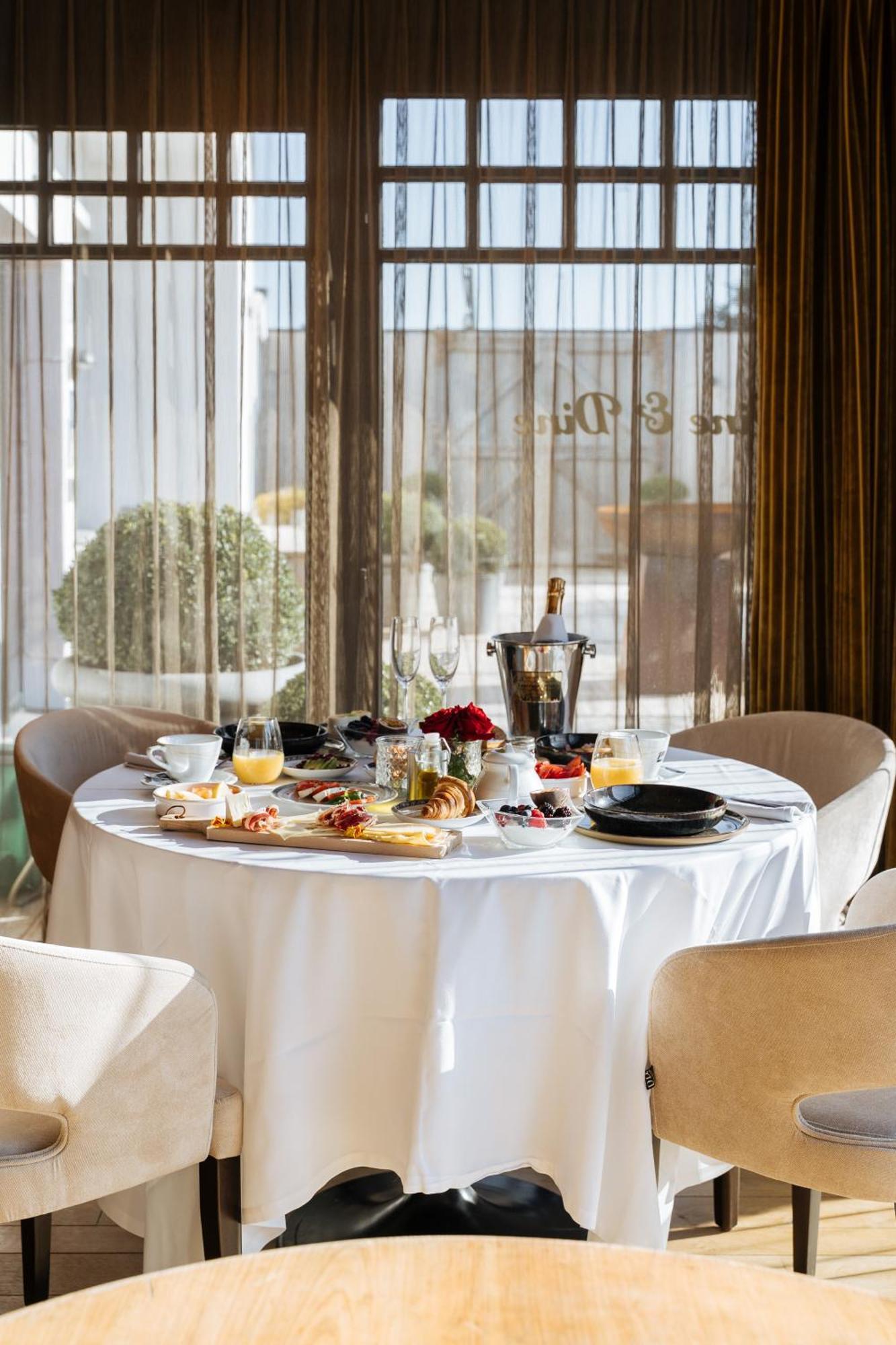 Boutique Hotel Azur Де-Хаан Экстерьер фото